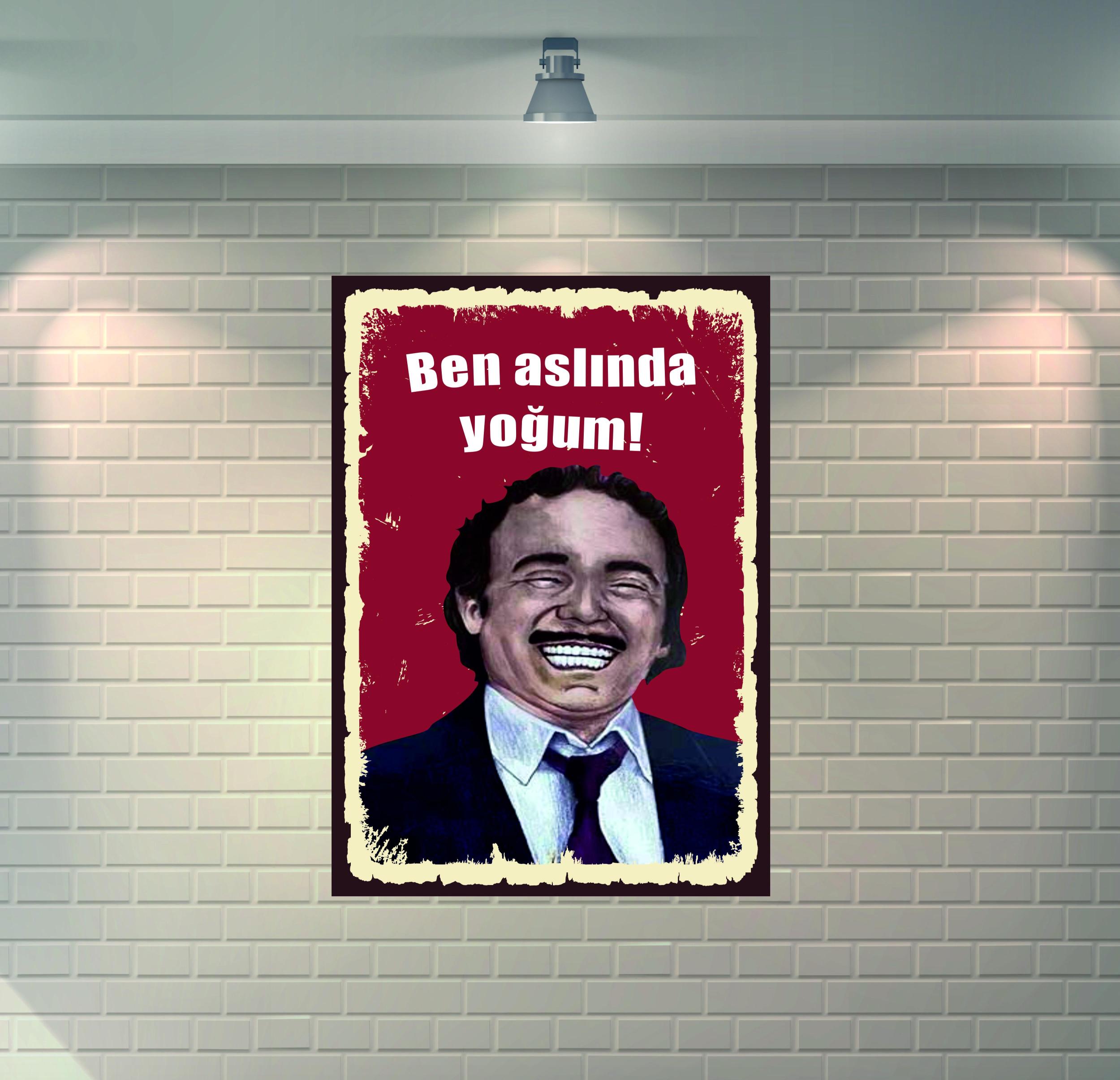 Burhan%20Altıntop%20Ben%20Aslında%20Yoğum%20Retro%20Ahşap%20Poster%20